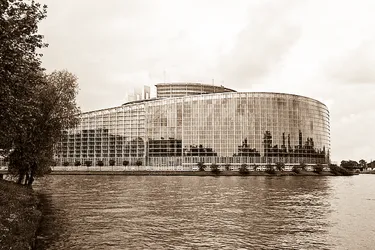 european-parliament_2336845029_o.jpg