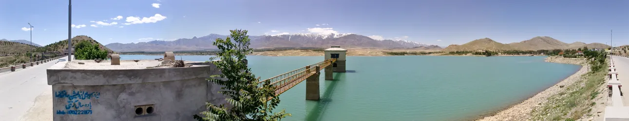 lake-qargha_2545737744_o.jpg