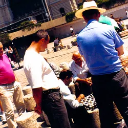 playing-chess-at-keleti-train-station_162926962_o.jpg