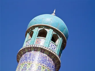 one-of-the-minarets-of-the-blue-mosque_2570295781_o.jpg