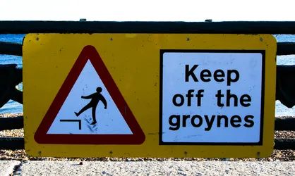 keep-off-the-groynes_3413420824_o.jpg