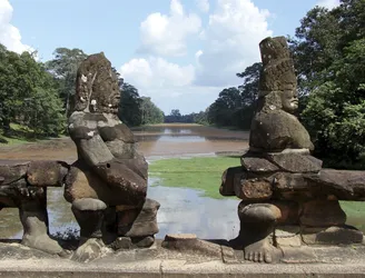 angkor-thom_2961036243_o.jpg
