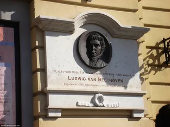 ludwig-van-beethoven_341205857_o.jpg