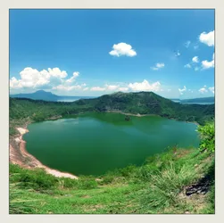 inside-lake-taal_8986610503_o.jpg