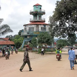 the-clock-tower-in-kenema_4987062672_o.jpg