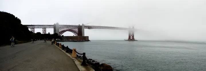 the-golden-gate-in-clouds_2792397930_o.jpg