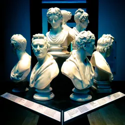 a-group-of-busts_25966734665_o.jpg