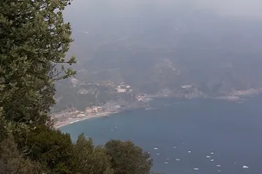monterosso-in-the-distance_226971710_o.jpg