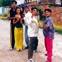 bumping-in-to-a-bunch-of-for-a-change-friendly-roma-gypsies_356024173_o.jpg