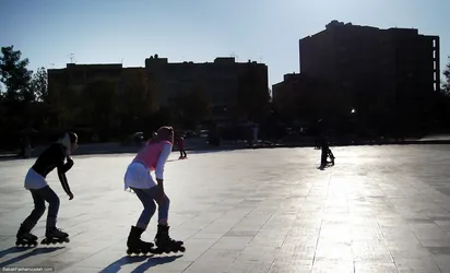 iranian-skater-babes_322330655_o.jpg