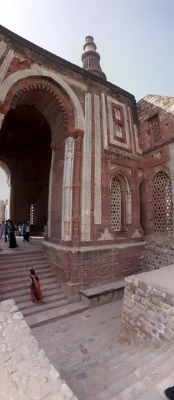 qutb-minar_2621516400_o.jpg