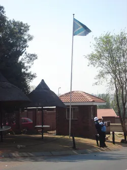 mandelas-old-home-in-soweto_237707147_o.jpg