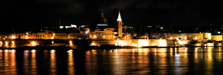 valletta-by-night_5257764626_o.jpg
