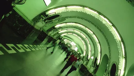 st-petersburg-metro_164178212_o.jpg