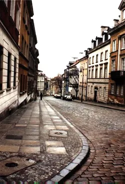 street-in-warsaw_224501070_o.jpg
