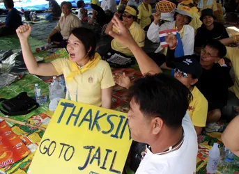 thaksin-go-to-jail_2561079423_o.jpg