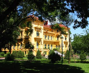 presidential-palace_3955751757_o.jpg