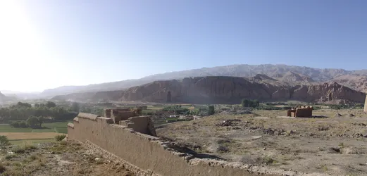 the-bamyan-buddhas-in-the-distance_2576637383_o.jpg