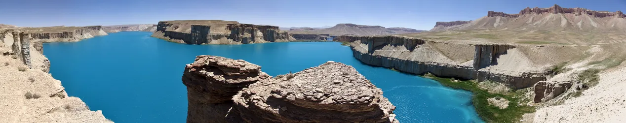 band-e-amir-close-to-bamyan-in-afghanistan_2577652272_o.jpg