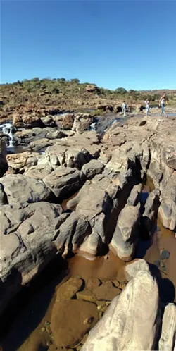 bourkes-luck-potholes_2852656902_o.jpg