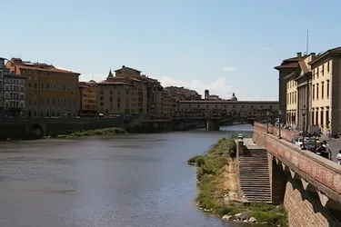 along-the-river-arno_226974642_o.jpg