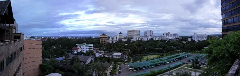 the-skyline-of-chiang-mai-from-kad-suan-kaew_2593185024_o.jpg
