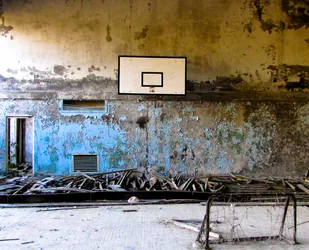 empty-basketball-court_4035751708_o.jpg