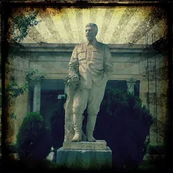 stalin-in-gori_7306741348_o.jpg