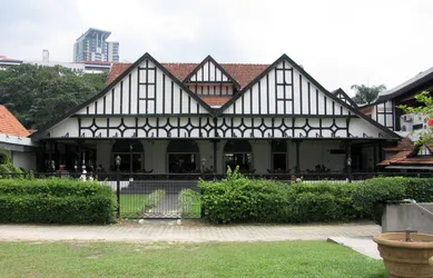 the-royal-selangor-club-birthplace-of-the-hash-house-harriers_3775972990_o.jpg