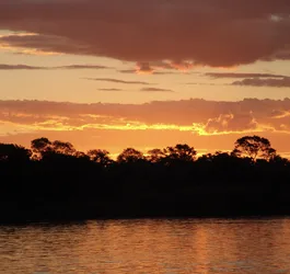 sunset-on-the-zambezi_2856104493_o.jpg