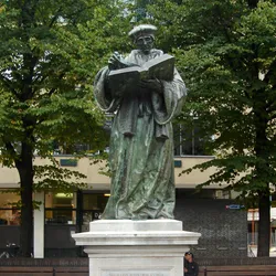 erasmus-van-rotterdam_265884084_o.jpg