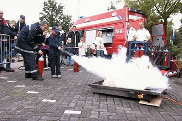 open-dag-brandweer-leiderdorp-2002_1753058986_o.jpg
