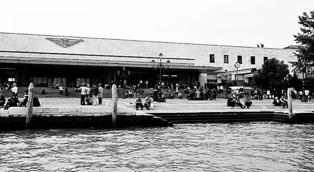 venice-train-station_228178071_o.jpg