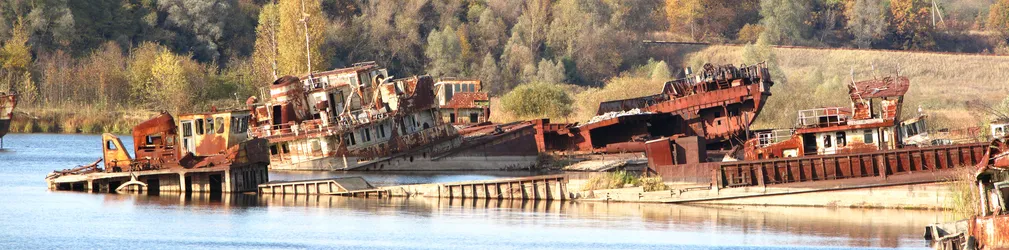 waiting-to-sink-rusty-hulls-at-chernobyl_4035089795_o.jpg