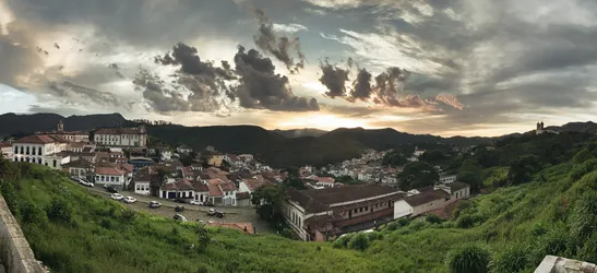 the-skies-over-ouro-preto-have-been-illuminated_51877235242_o.jpg