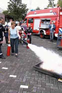open-dag-brandweer-leiderdorp-2002_1752206957_o.jpg