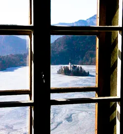 bled-through-the-window_2351784517_o.jpg