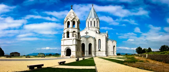 ghazanchetsots-cathedral_7440074108_o.jpg
