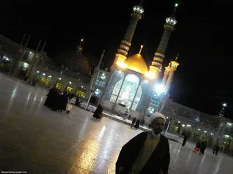 hazrat-e-masumeh_322965392_o.jpg