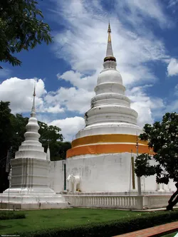 wat-phra-singh_538939645_o.jpg