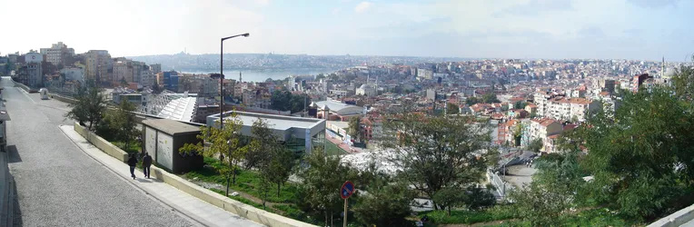 looking-over-istanbul_280643742_o.jpg