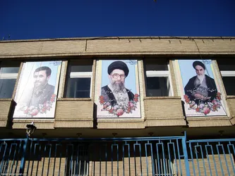 akhmadinejad-khamenei-khomeini_322381050_o.jpg