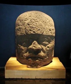 olmec-head_2770364780_o.jpg