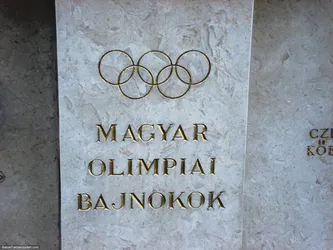 magyar-olimpiai-bajnokok_340637454_o.jpg