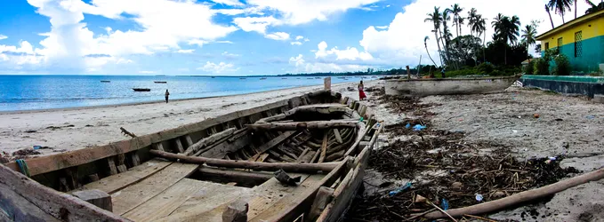 bongoyo-beach-north-of-dar-es-salaam_4418966975_o.jpg